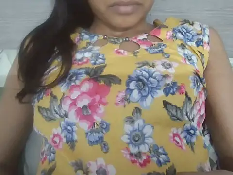 Snapshot of harleen-cam chatting on September 2025 11:14:01 AM harleen-cam online show from September 2025 11:14:01 AM