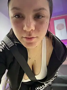 Megaan  More online show from October 2025 02:12:01 AM