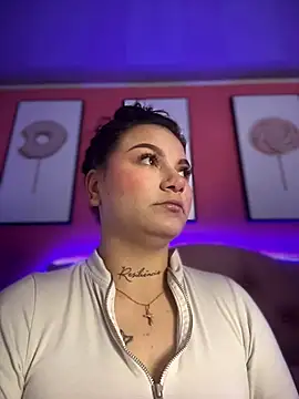 Megaan  More online show from November 2025 02:43:01 AM