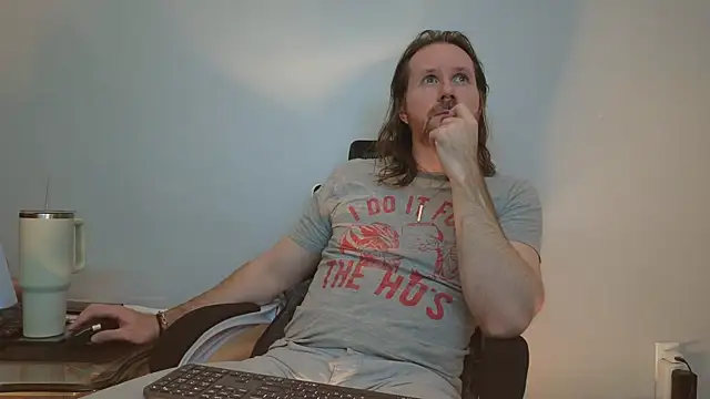 AlbinoAdonis online show from April 2026 02:37:02 AM