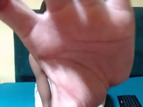 Freaky-Nicky18 online show from November 2025 07:50:01 AM