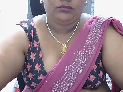 Snapshot of Nisha-telugu chatting on July 2026 06:01:02 PM Nisha-telugu online show from July 2026 06:01:02 PM