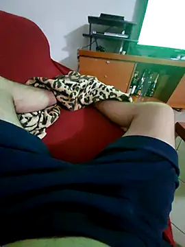 Snapshot of Ara29 chatting on November 2025 09:58:01 PM Ara29 online show from November 2025 09:58:01 PM