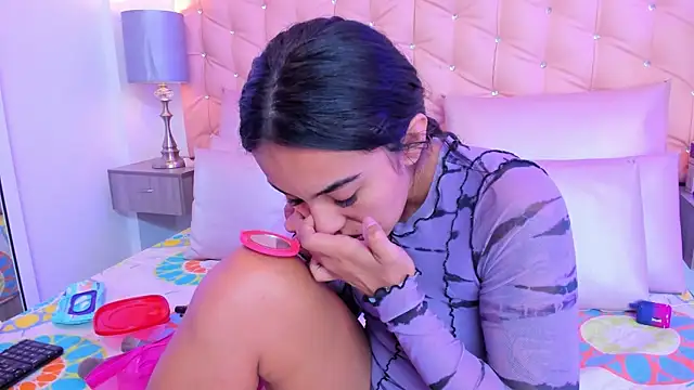 Leslie Bussh  online show from March 2026 12:05:01 PM