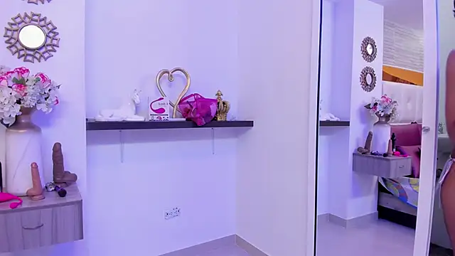 Leslie Bussh  online show from April 2026 11:48:02 AM