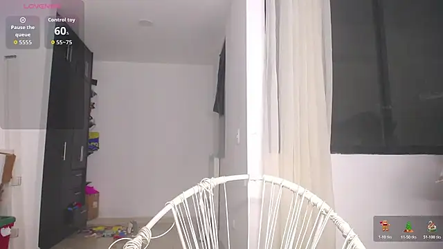 Snapshot of Leslie_Bussh_ chatting on May 2026 03:46:01 AM Leslie Bussh online show from May 2026 03:46:01 AM