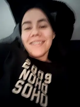 Snapshot of valen-sexx chatting on November 2025 04:05:01 PM valen-sexx online show from November 2025 04:05:01 PM