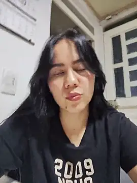 Snapshot of valen-sexx chatting on May 2026 11:14:02 PM valen-sexx online show from May 2026 11:14:02 PM