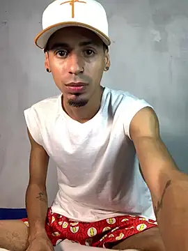 Snapshot of Alexx_1214 chatting on September 2025 02:00:02 AM Alexx 1214 online show from September 2025 02:00:02 AM