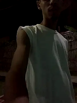 Snapshot of Alexx_1214 chatting on September 2025 01:18:01 AM Alexx 1214 online show from September 2025 01:18:01 AM