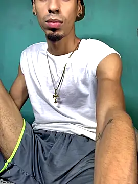 Snapshot of Alexx_1214 chatting on September 2025 04:14:02 AM Alexx 1214 online show from September 2025 04:14:02 AM