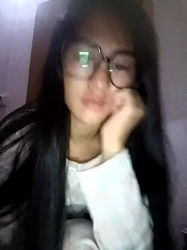 Snapshot of luy-xinh02 chatting on October 2025 05:33:01 PM luy-xinh02 online show from October 2025 05:33:01 PM