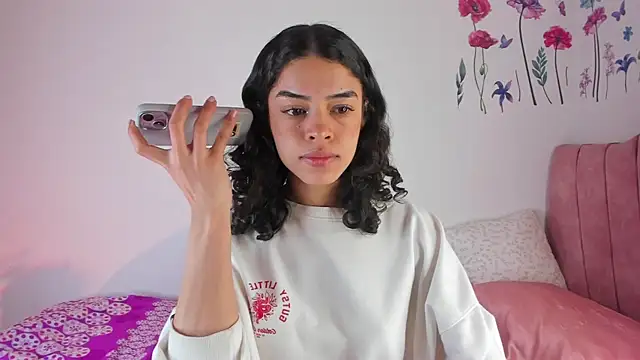 maddy parker   online show from April 2026 11:42:01 PM