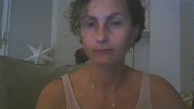 Snapshot of Sylira chatting on July 2026 12:47:02 AM Sylira online show from July 2026 12:47:02 AM
