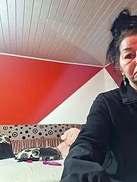 Snapshot of Soffy_Skye chatting on November 2025 08:02:02 AM Soffy Skye online show from November 2025 08:02:02 AM