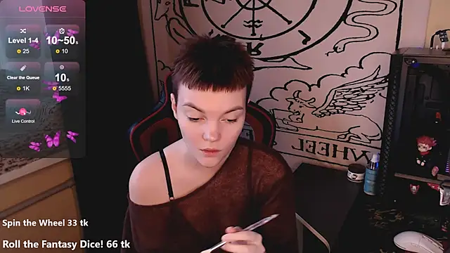 Snapshot of KrisNeal chatting on November 2025 09:20:02 AM KrisNeal online show from November 2025 09:20:02 AM