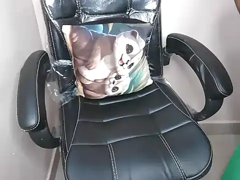 Snapshot of bold_naina chatting on October 2025 03:50:02 AM bold naina online show from October 2025 03:50:02 AM