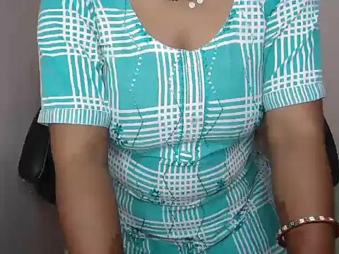 Snapshot of bold_naina chatting on October 2025 03:42:02 AM bold naina online show from October 2025 03:42:02 AM