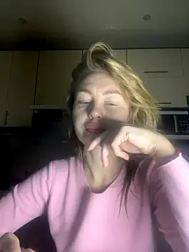 MartaLuna  online show from November 2025 07:03:03 PM