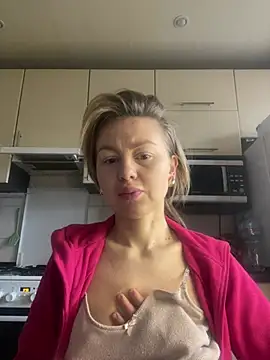 MartaLuna  online show from January 2026 10:17:01 AM