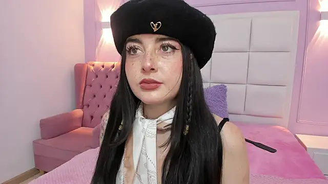 Ashleypetit online show from April 2026 12:51:02 PM