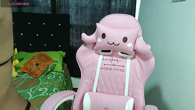 Maron baez 18 online show from November 2025 01:03:01 PM