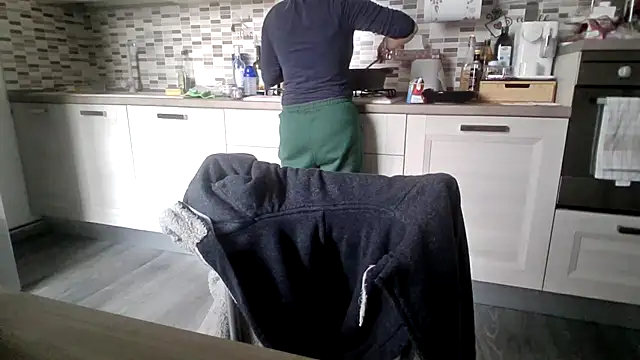 Snapshot of Camaleontica chatting on October 2025 11:11:02 AM Camaleontica online show from October 2025 11:11:02 AM