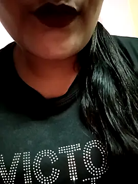 Snapshot of Moni_6969 chatting on September 2025 11:12:01 AM Moni 6969 online show from September 2025 11:12:01 AM