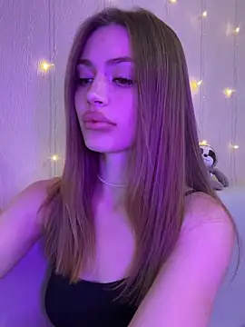 Snapshot of Elizabeth_Tay chatting on November 2025 04:50:01 PM Elizabeth Tay online show from November 2025 04:50:01 PM