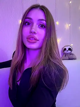 Snapshot of Elizabeth_Tay chatting on December 2025 05:08:02 PM Elizabeth Tay online show from December 2025 05:08:02 PM