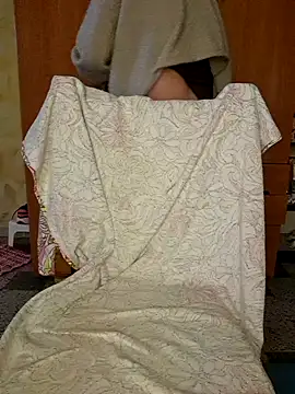 Snapshot of Miciaincalor chatting on October 2025 04:13:02 PM Miciaincalor online show from October 2025 04:13:02 PM