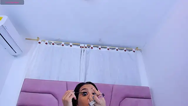 Snapshot of miajhonsonx chatting on February 2026 07:36:01 PM miajhonsonx online show from February 2026 07:36:01 PM