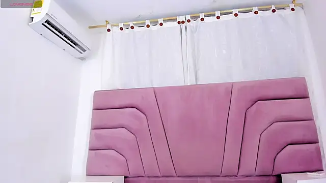 Snapshot of miajhonsonx chatting on March 2026 02:13:02 PM miajhonsonx online show from March 2026 02:13:02 PM