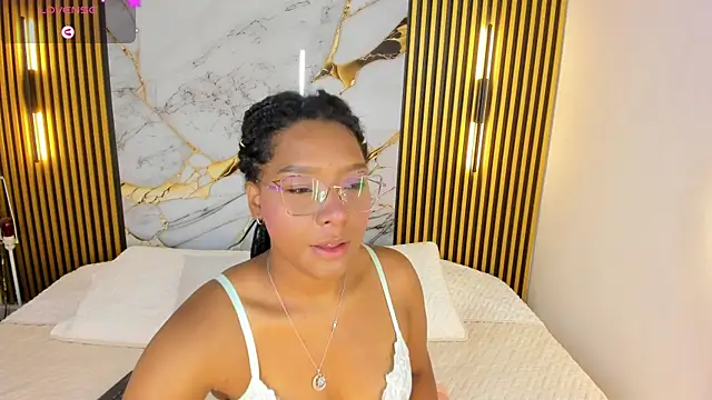 Snapshot of ValeryCortezm chatting on September 2025 11:55:02 AM ValeryCortezm online show from September 2025 11:55:02 AM