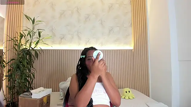 Snapshot of ValeryCortezm chatting on November 2025 12:26:01 PM ValeryCortezm online show from November 2025 12:26:01 PM