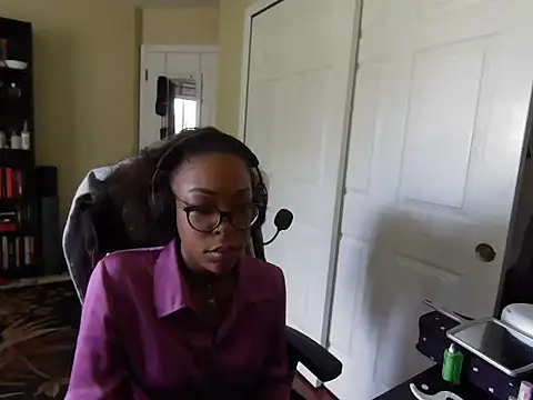 Snapshot of productivepussy chatting on September 2025 05:35:01 PM productivepussy online show from September 2025 05:35:01 PM