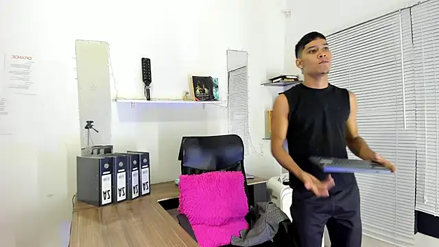 xxKamadevaxx online show from March 2026 12:53:01 PM