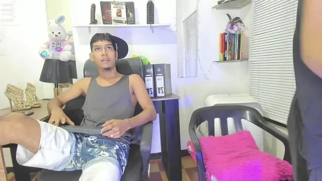 xxKamadevaxx online show from April 2026 12:30:02 PM