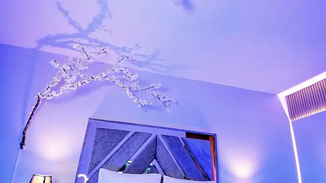 Snapshot of Isa_Rouse__ chatting on November 2025 03:28:01 AM Isa Rouse online show from November 2025 03:28:01 AM