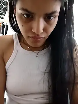 Snapshot of Isa_Rouse__ chatting on November 2025 03:38:02 PM Isa Rouse online show from November 2025 03:38:02 PM