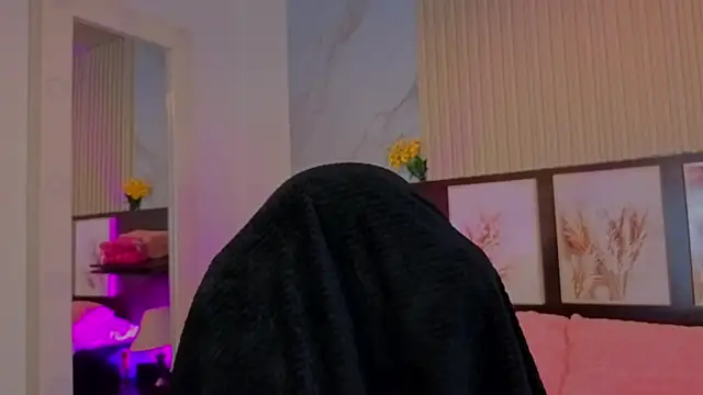 Snapshot of tokyoluu chatting on September 2025 12:56:02 AM tokyoluu online show from September 2025 12:56:02 AM