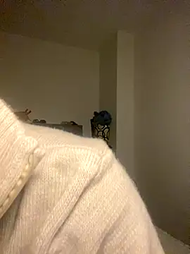 Snapshot of NaytonFreeman chatting on October 2025 11:27:02 PM NaytonFreeman online show from October 2025 11:27:02 PM