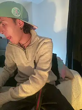 Snapshot of NaytonFreeman chatting on October 2025 12:14:01 AM NaytonFreeman online show from October 2025 12:14:01 AM