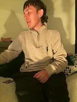 Snapshot of NaytonFreeman chatting on October 2025 11:51:02 PM NaytonFreeman online show from October 2025 11:51:02 PM