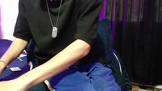 Snapshot of NaytonFreeman chatting on November 2025 11:10:03 AM NaytonFreeman online show from November 2025 11:10:03 AM