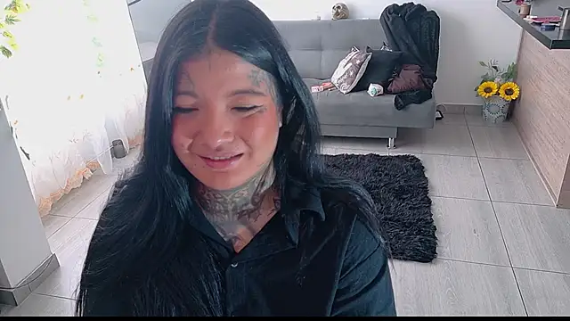 Unatatuada online show from September 2025 09:17:02 PM