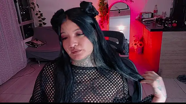 Unatatuada online show from October 2025 01:37:02 AM