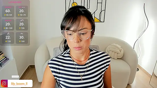 Lyliboomm online show from June 2026 10:37:01 PM