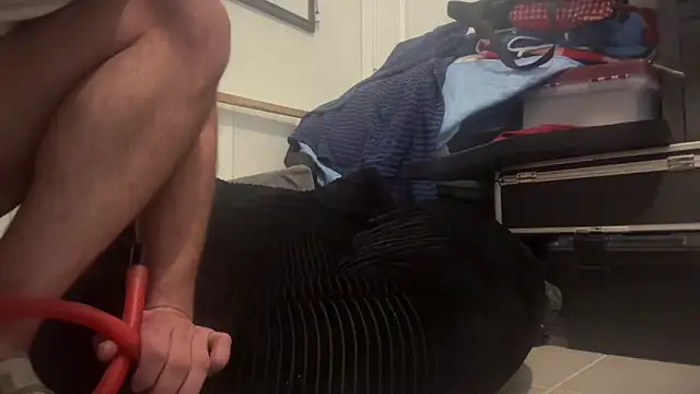 jasoncali305 online show from October 2025 03:35:02 PM