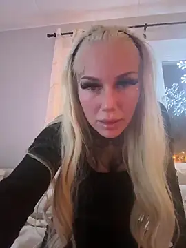 Snapshot of paulinaalatalo chatting on December 2025 08:04:01 PM paulinaalatalo online show from December 2025 08:04:01 PM